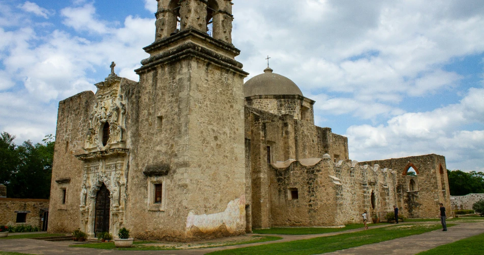 10 Best Things to Do for Couples in San Antonio